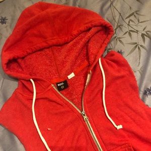 BDG red sweatshirt without sleeves